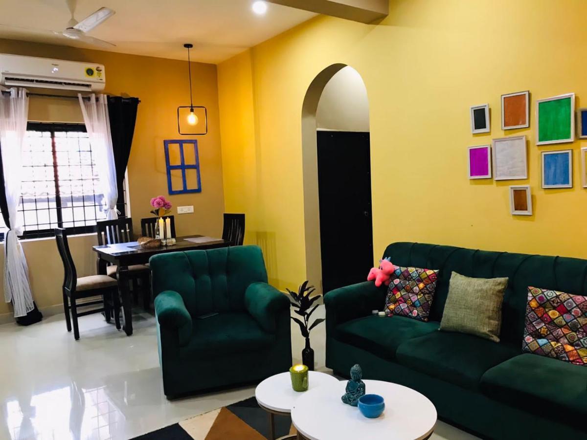 Beachfront 2bhk Candolim- Quirky Stays Holiday home *